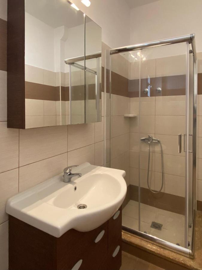 Armonia Elegant Apartments Rovies Luaran gambar